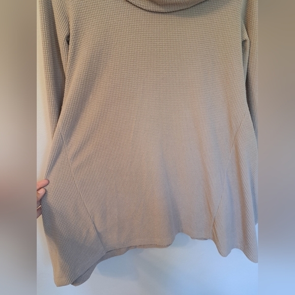 SOFT Surroundings Size M Tan Tunic Asymetrical Hem Cowl Neck Sweater  XS - Picture 3 of 8